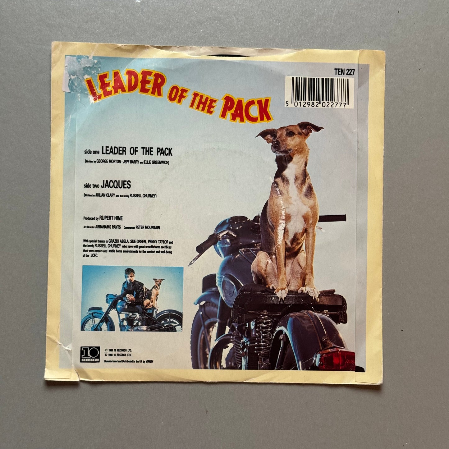 Joan Collins Fan Club Leader of the Pack UK 7” single